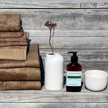 Bambus håndklædepakke håndklæder/sæbe/vase/skål brun